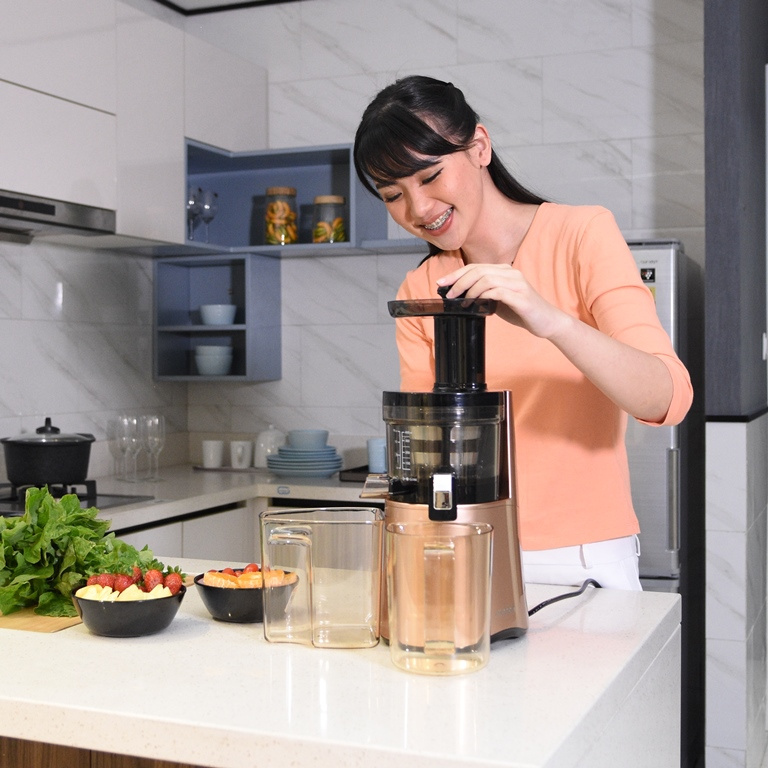 Spesifikasi dan Biaya Slow Juicer Sharp EJC20Y(RD) Info Biaya